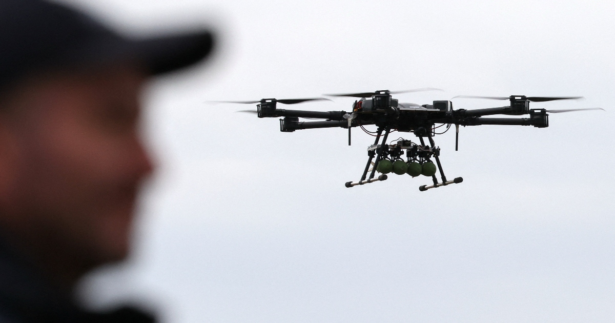 Drone in volo utilizzabile per ricognizioni e flussi Vidian